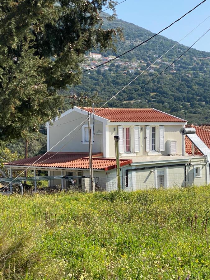 Villa Julia House à Andipáta Extérieur photo
